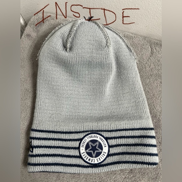 Dallas Cowboys Football Cuffed Pom Knit Hat - Picture 9 of 10